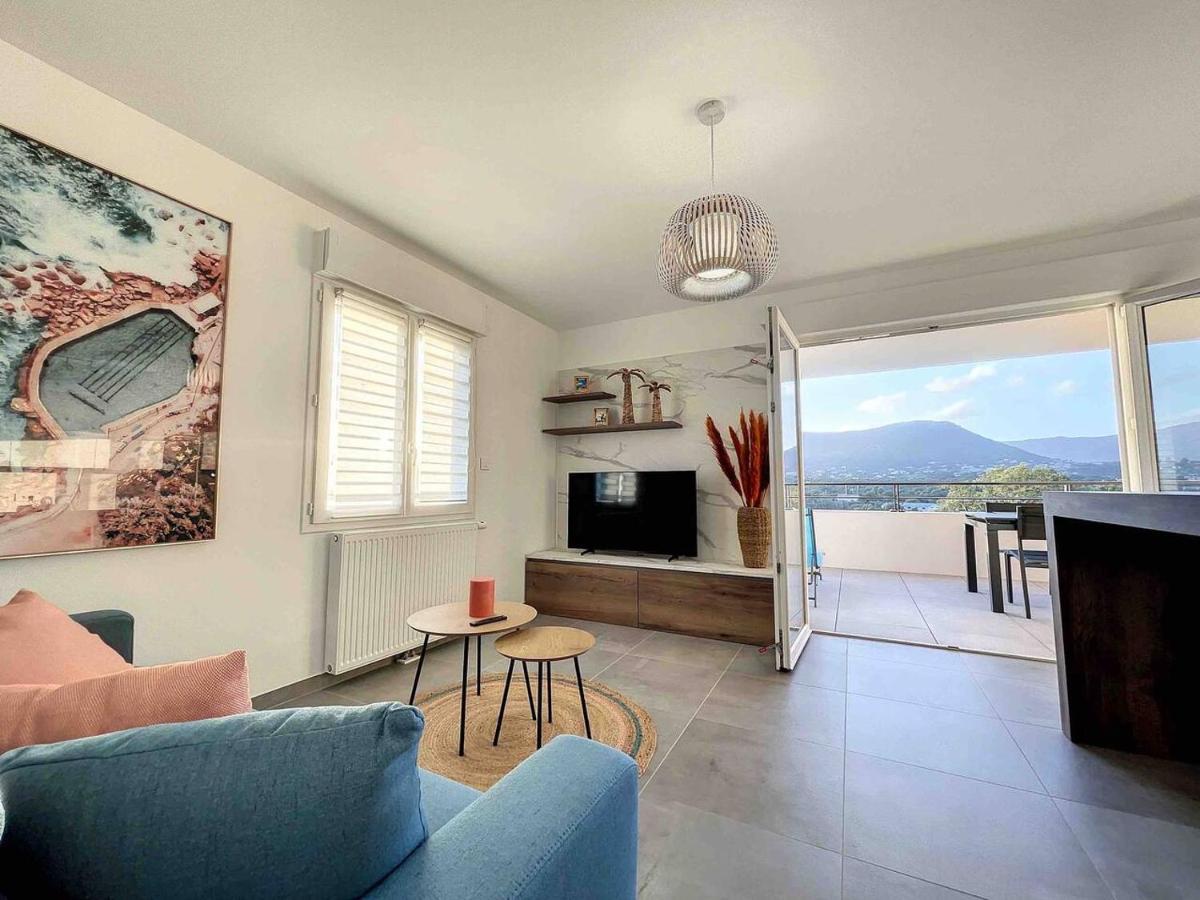 Appartement Central Avec Tres Jolie Vue Ajaccio  Exterior foto
